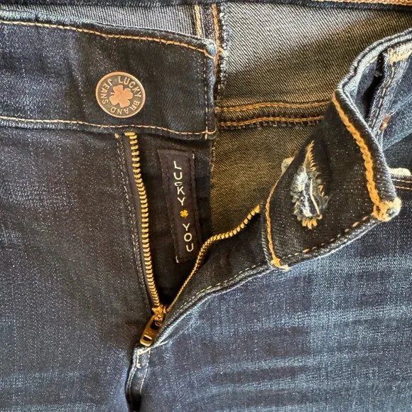 Lucky Brand🍀 Women’s Mid-Rise Sweet Bootcut jeans. Size 6/28 - Picture 7 of 13